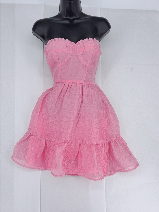 Storia Dresses & Skirts - Storia Pink bustier Textured Strapless Mini Dress NWT SIZE S